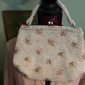 Elegant Floral Beaded Handbag
